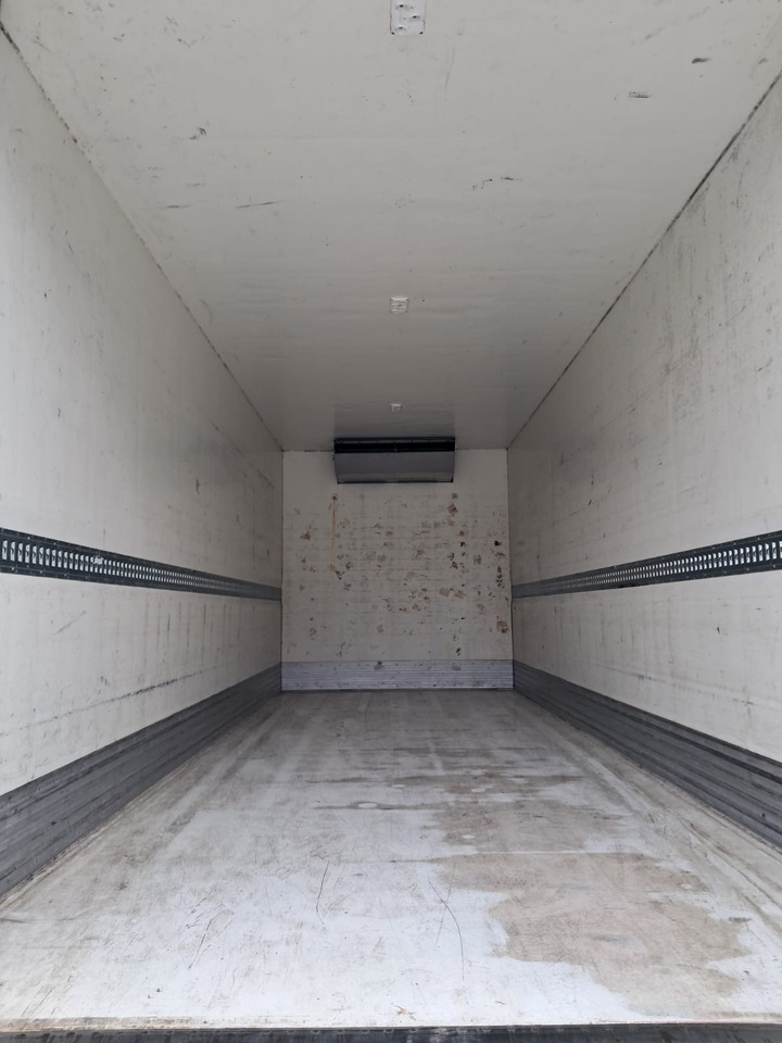 مبردة شاحنة MERCEDES-BENZ Antos 1833 Kühlkoffer LBW | Standheizung | Euro 6: صور 11 مبردة شاحنة MERCEDES-BENZ Antos 1833 Kühlkoffer LBW | Standheizung | Euro 6: صور 11