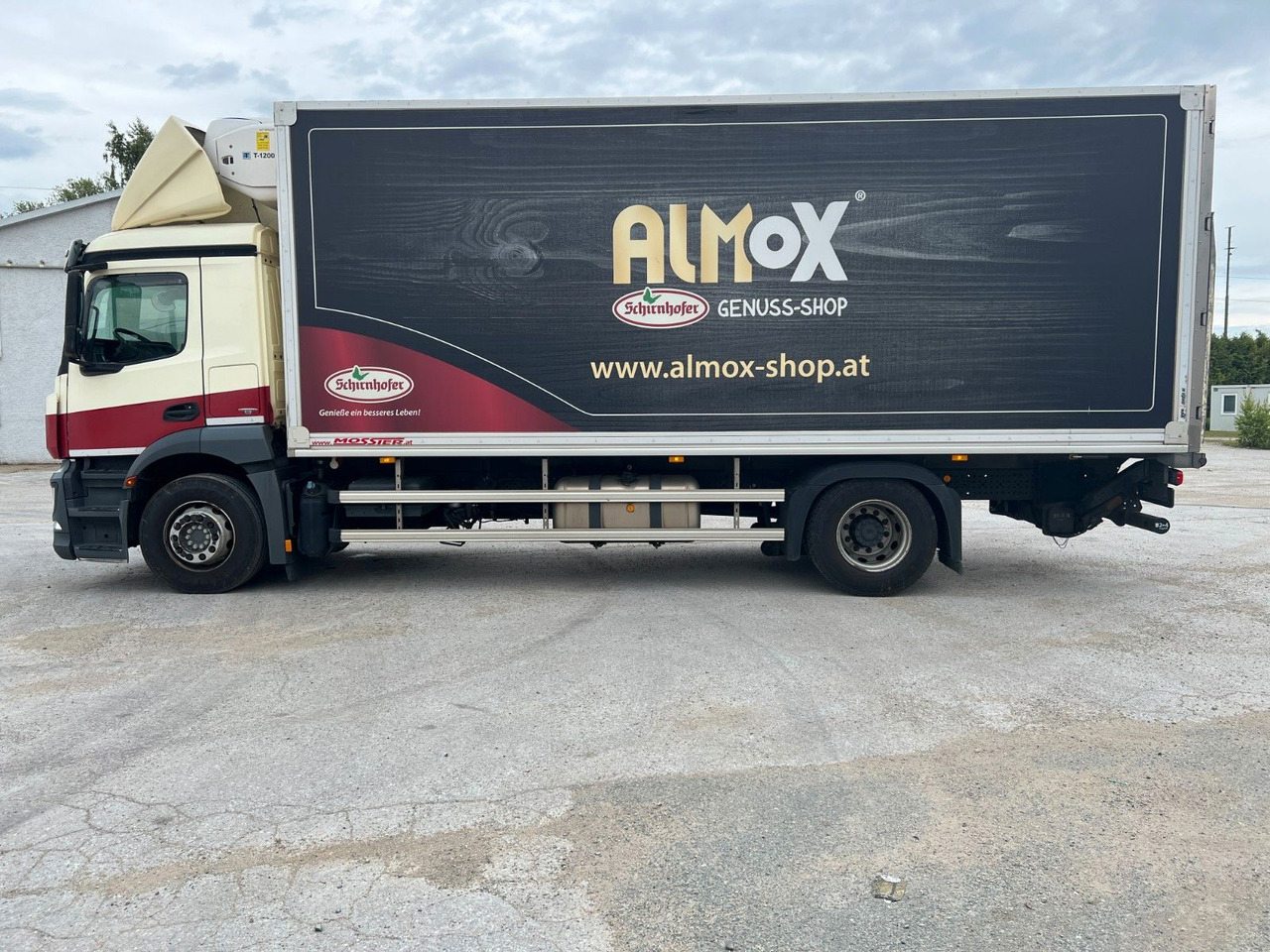 Mercedes-Benz Antos 1833 Kühlkoff LBW | Standheizung | Euro 6 - مبردة شاحنة: صور 3 Mercedes-Benz Antos 1833 Kühlkoff LBW | Standheizung | Euro 6 - مبردة شاحنة: صور 3