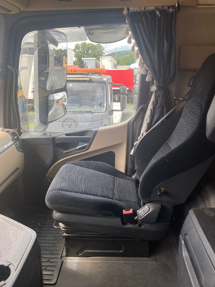 شاحنة جرار Mercedes-Benz Actros  1851 TÜV NEU TOP ZUSTAND: صور 7