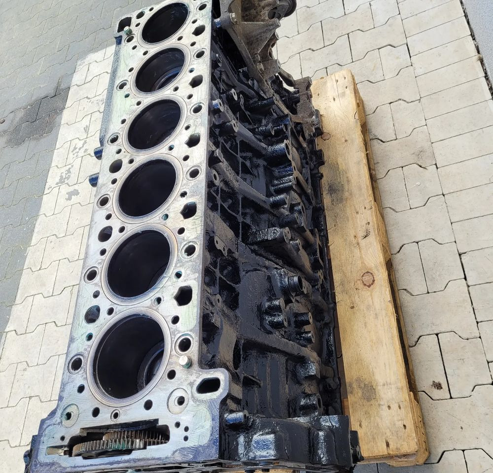 BLOK SILNIKA MERCEDES ACTROS MP4 EURO6 R471 09 - المحرك - شاحنة: صور 2 BLOK SILNIKA MERCEDES ACTROS MP4 EURO6 R471 09 - المحرك - شاحنة: صور 2