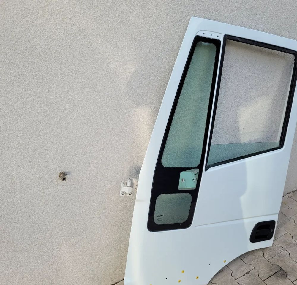 DRZWI LEWE IVECO EUROCARGO - باب و قطع الغيار - شاحنة: صور 3 DRZWI LEWE IVECO EUROCARGO - باب و قطع الغيار - شاحنة: صور 3