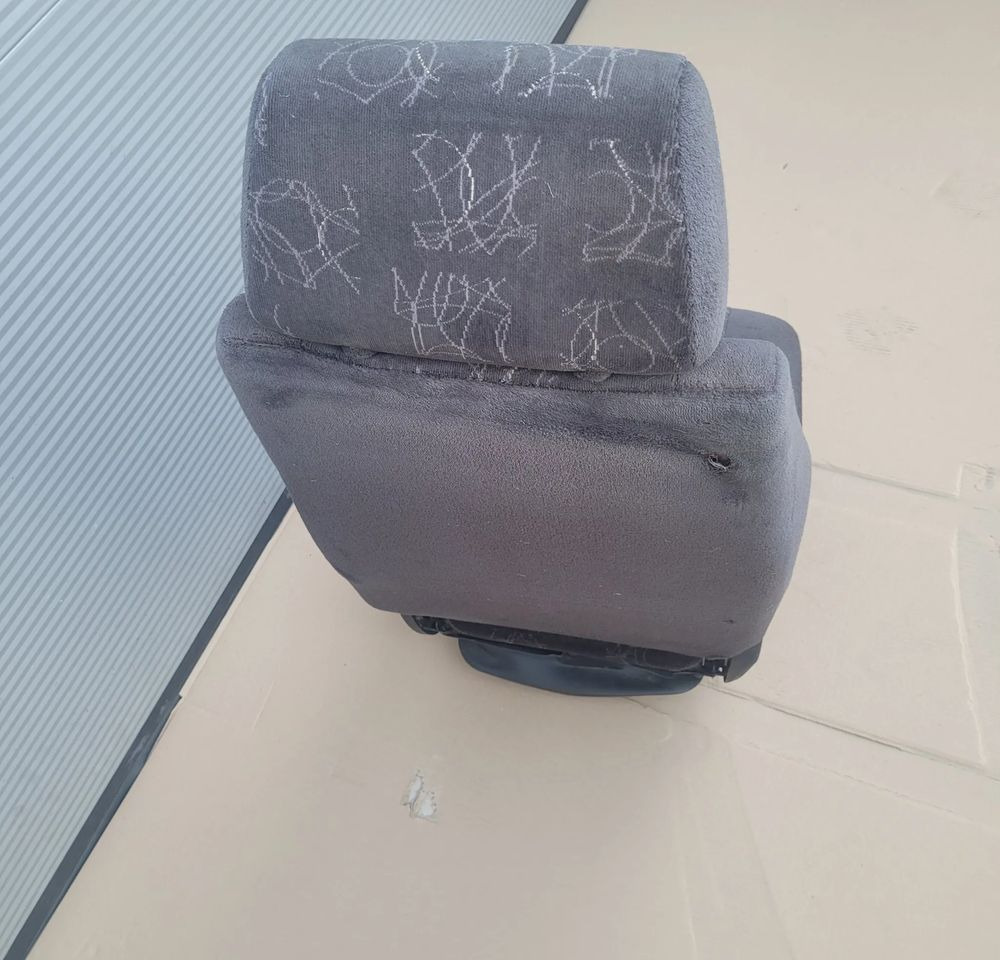 FOTEL KIEROWCY F2000 IVECO TRAKKER GRAMMER CHWALIM116 - مقاعد السيارات - شاحنة: صور 4 FOTEL KIEROWCY F2000 IVECO TRAKKER GRAMMER CHWALIM116 - مقاعد السيارات - شاحنة: صور 4