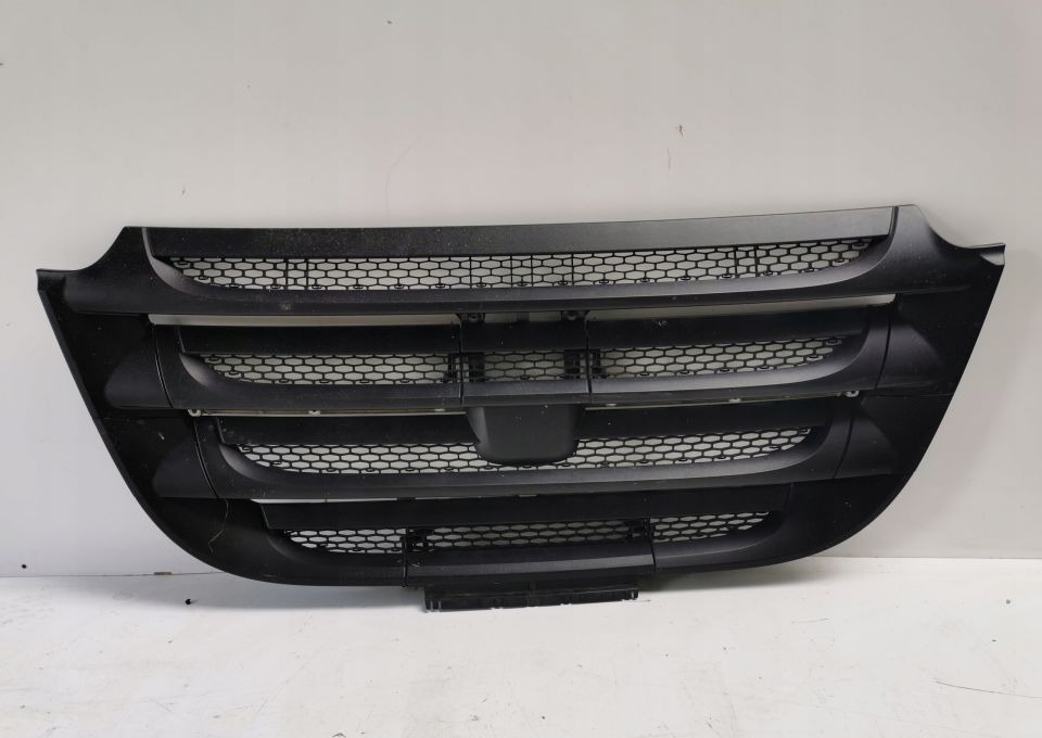 GRILL ATRAPA DAF CF EURO6 1886592 ORYGINAŁ - جلوپنجره - شاحنة: صور 1 GRILL ATRAPA DAF CF EURO6 1886592 ORYGINAŁ - جلوپنجره - شاحنة: صور 1