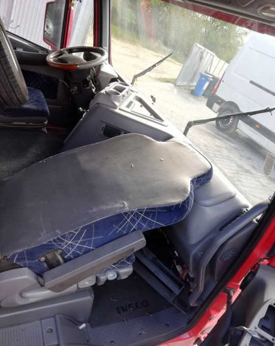 KABINA IVECO STRALIS E5 2007R.BEZWYPADEK - الكبائن - شاحنة: صور 2 KABINA IVECO STRALIS E5 2007R.BEZWYPADEK - الكبائن - شاحنة: صور 2