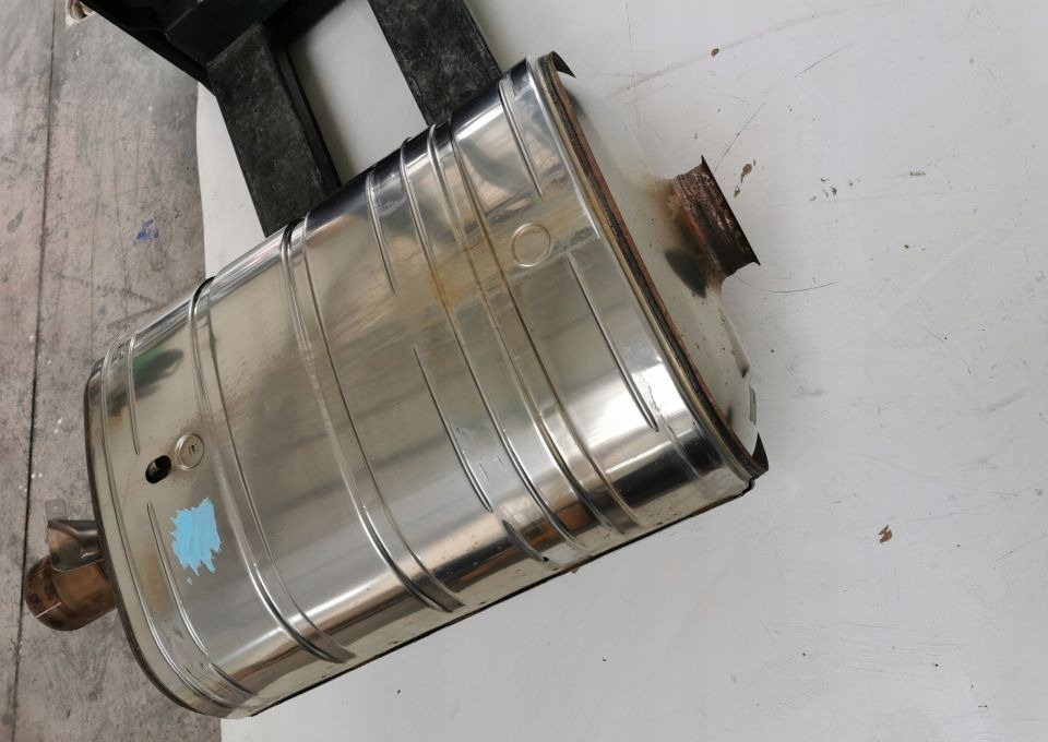 KATALIZATOR VOLVO FH GAMA K 21427939 P10 - محول حفزي - شاحنة: صور 3 KATALIZATOR VOLVO FH GAMA K 21427939 P10 - محول حفزي - شاحنة: صور 3