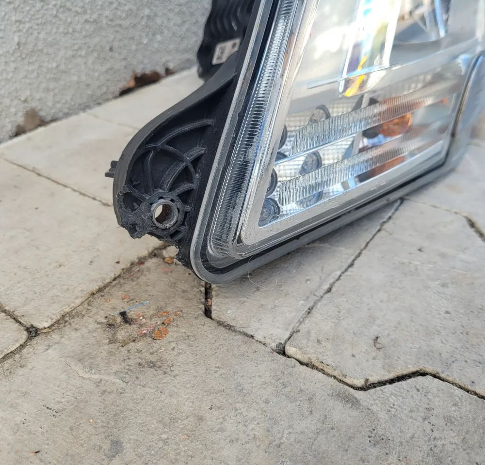 LAMPA LEWA FULL LED DAF XF 106 ORYGINAL - أضواء - شاحنة: صور 2 LAMPA LEWA FULL LED DAF XF 106 ORYGINAL - أضواء - شاحنة: صور 2