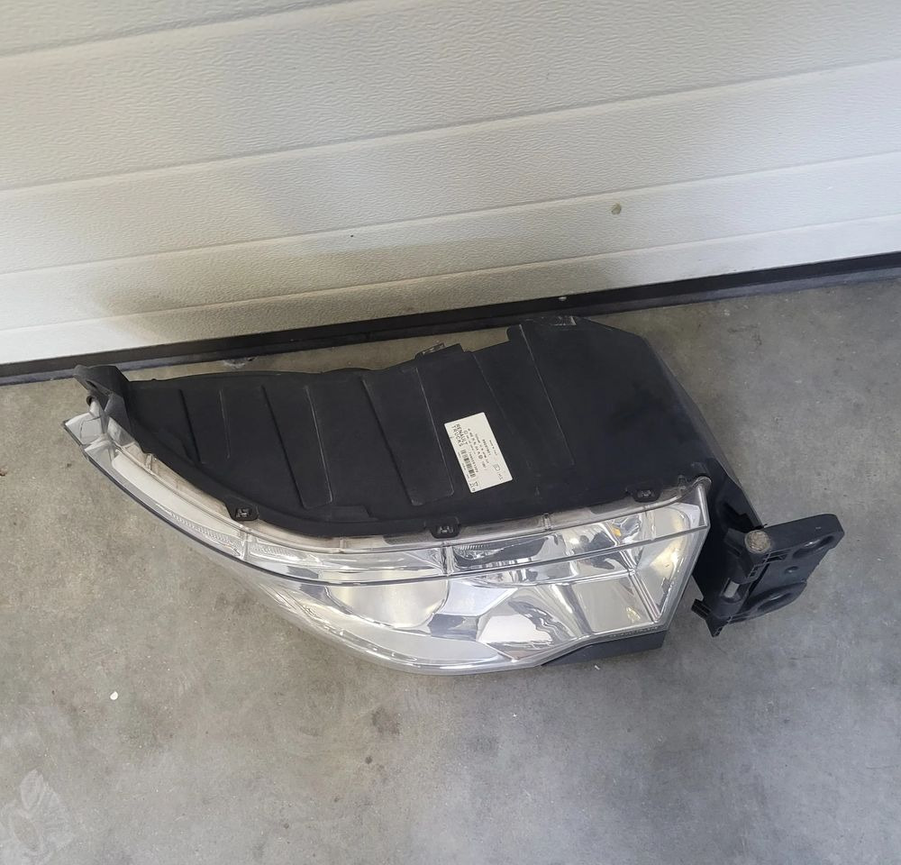 LAMPA LEWA RANGE T RENAULT LED OM 7482251329 - أضواء - شاحنة: صور 2 LAMPA LEWA RANGE T RENAULT LED OM 7482251329 - أضواء - شاحنة: صور 2