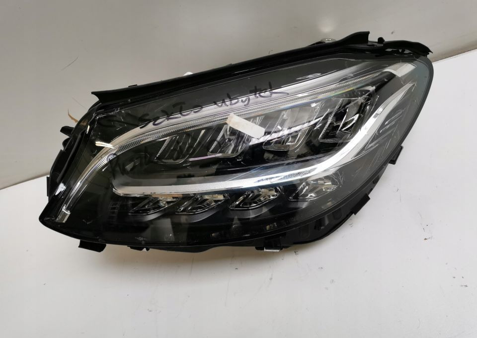LAMPA MERCEDES C KLASA A2059065906 LIFT LEWA - كشافات: صور 1 LAMPA MERCEDES C KLASA A2059065906 LIFT LEWA - كشافات: صور 1