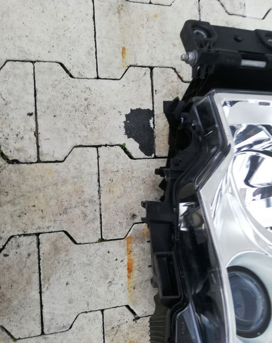 LAMPA XENON RENAULT RANGE T GAMA Lewy ORYGINAŁ - كشافات - شاحنة: صور 3 LAMPA XENON RENAULT RANGE T GAMA Lewy ORYGINAŁ - كشافات - شاحنة: صور 3