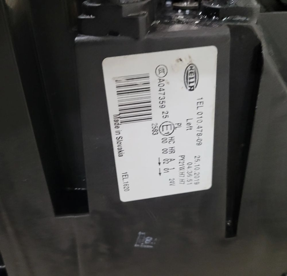 LAMPY VOLVO FH13 ORYGINAL KOMPLET - أضواء - شاحنة: صور 5 LAMPY VOLVO FH13 ORYGINAL KOMPLET - أضواء - شاحنة: صور 5