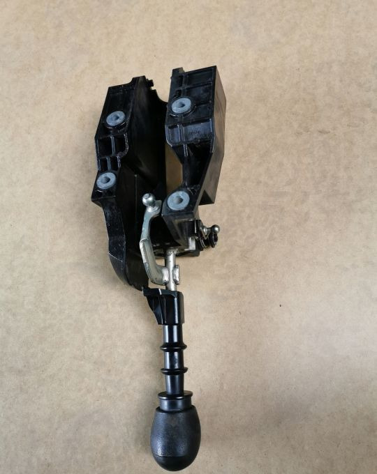 LEWAREK BIEGÓW WYBIERAK IVECO DAILY 6B. - عتلة تبديل السرعة - الشاحنات الصغيرة: صور 3 LEWAREK BIEGÓW WYBIERAK IVECO DAILY 6B. - عتلة تبديل السرعة - الشاحنات الصغيرة: صور 3