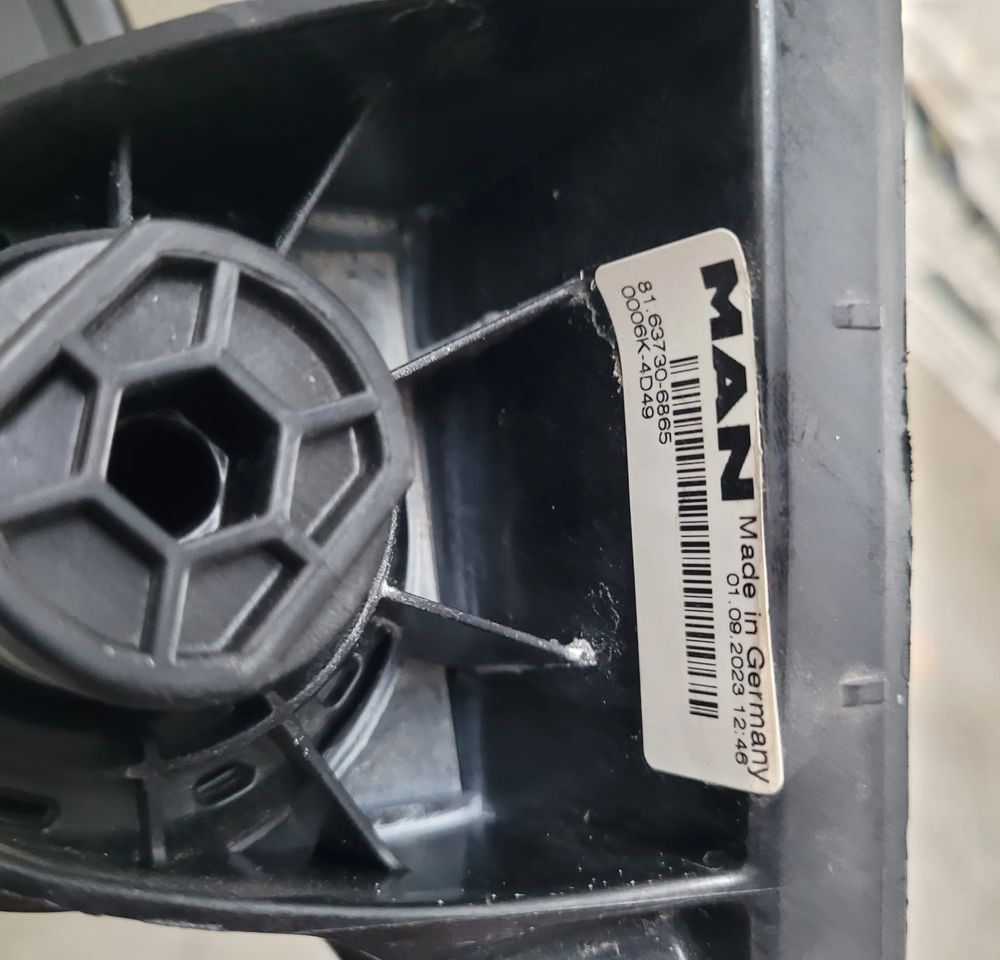 LUSTERKO MAN TG3 TGX NM. 81.63730-6865 RH ORYGINAŁ CHWALIM116 - المرآة الخلفية - شاحنة: صور 3 LUSTERKO MAN TG3 TGX NM. 81.63730-6865 RH ORYGINAŁ CHWALIM116 - المرآة الخلفية - شاحنة: صور 3