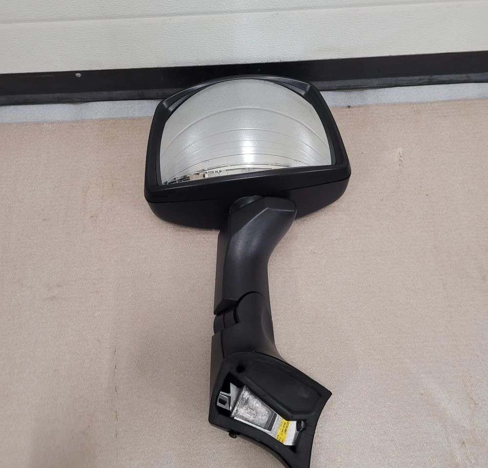 LUSTERKO RAMPOWE MAN TGX NM TG3 TGL 81.63730-6847 - المرآة الخلفية - شاحنة: صور 1 LUSTERKO RAMPOWE MAN TGX NM TG3 TGL 81.63730-6847 - المرآة الخلفية - شاحنة: صور 1