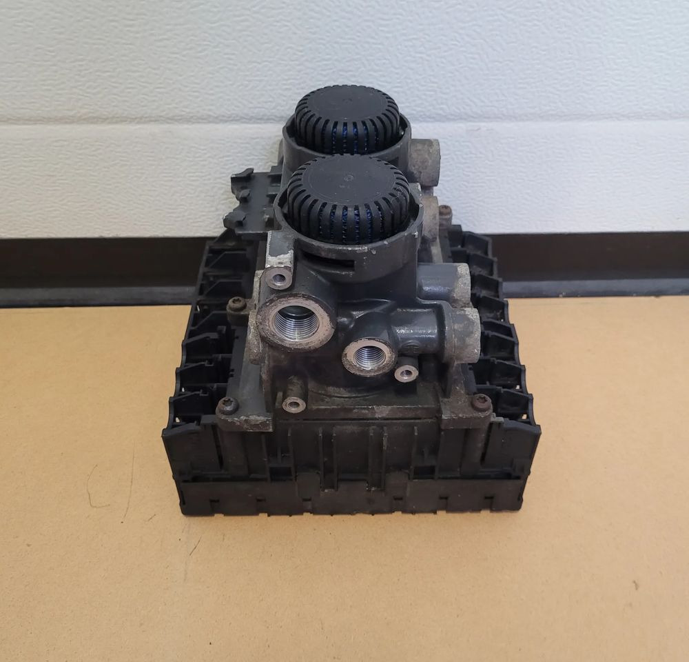 MODULATOR WABCO TEBS-E3 174738 CHWALIM116 - أجزاء الفرامل - شاحنة: صور 2 MODULATOR WABCO TEBS-E3 174738 CHWALIM116 - أجزاء الفرامل - شاحنة: صور 2