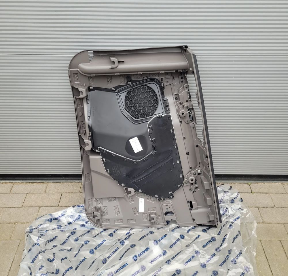 TAPICERKA DRZWI LH SCANIA R S NM. 2022 R 2795125 ORYGINAŁ CHWALIM116 - باب و قطع الغيار - شاحنة: صور 2 TAPICERKA DRZWI LH SCANIA R S NM. 2022 R 2795125 ORYGINAŁ CHWALIM116 - باب و قطع الغيار - شاحنة: صور 2