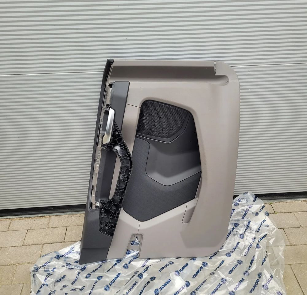 TAPICERKA DRZWI LH SCANIA R S NM. 2022 R 2795125 ORYGINAŁ CHWALIM116 - باب و قطع الغيار - شاحنة: صور 1 TAPICERKA DRZWI LH SCANIA R S NM. 2022 R 2795125 ORYGINAŁ CHWALIM116 - باب و قطع الغيار - شاحنة: صور 1