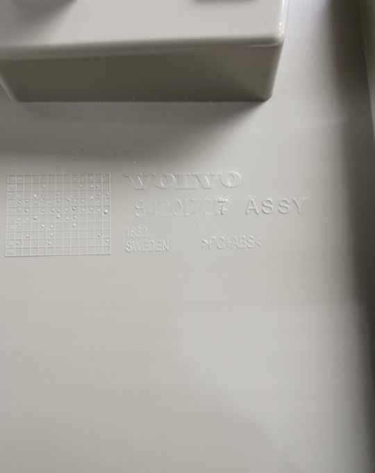 ZAŚLEPKA MASKOWNICA VOLVO FH4 84201727 ORYGINAŁ - الديناميكا الهوائية/ المفسدين - شاحنة: صور 2 ZAŚLEPKA MASKOWNICA VOLVO FH4 84201727 ORYGINAŁ - الديناميكا الهوائية/ المفسدين - شاحنة: صور 2