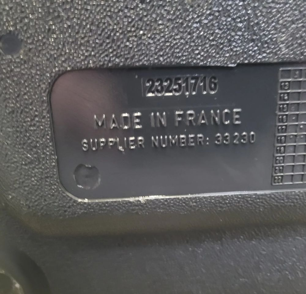 ZBIORNIK AD BULE VOLVO FH4 LOW DECK OM 23251717 CHWALIM116 - خزان AdBlue - شاحنة: صور 3 ZBIORNIK AD BULE VOLVO FH4 LOW DECK OM 23251717 CHWALIM116 - خزان AdBlue - شاحنة: صور 3