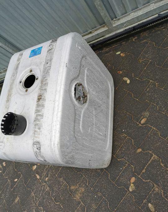 ZBIORNIK OLEJU HYVA OM 14018231 - خزان هيدروليكي - شاحنة: صور 2 ZBIORNIK OLEJU HYVA OM 14018231 - خزان هيدروليكي - شاحنة: صور 2