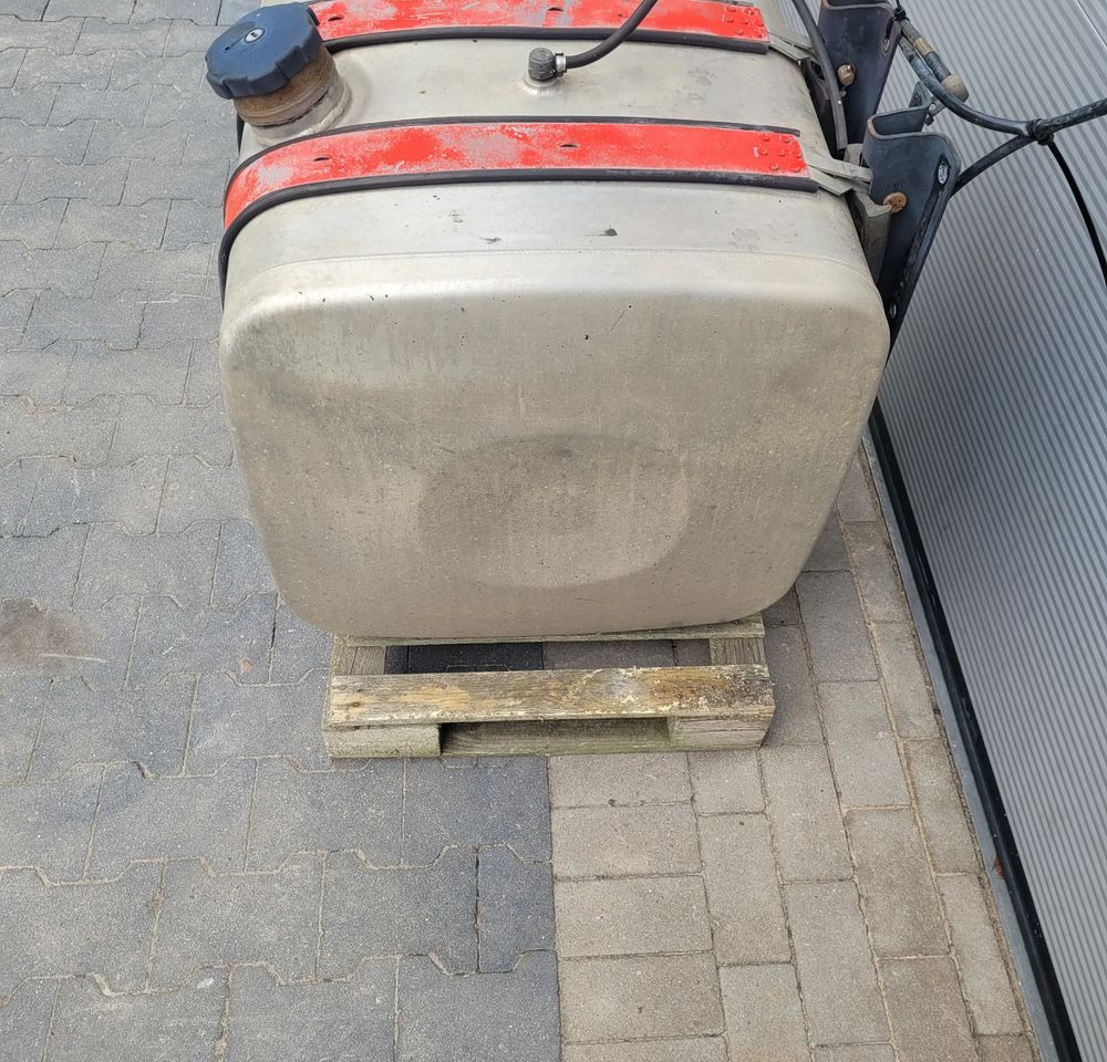 ZBIORNIK PALIWA MAN TGX TGS TGA 250L 63X68X65CM - خزان وقود - شاحنة: صور 2 ZBIORNIK PALIWA MAN TGX TGS TGA 250L 63X68X65CM - خزان وقود - شاحنة: صور 2