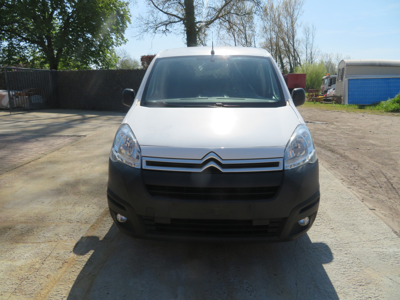 CITROËN Berlingo 1.6 BlueHDi CLUB - فان: صور 2 CITROËN Berlingo 1.6 BlueHDi CLUB - فان: صور 2