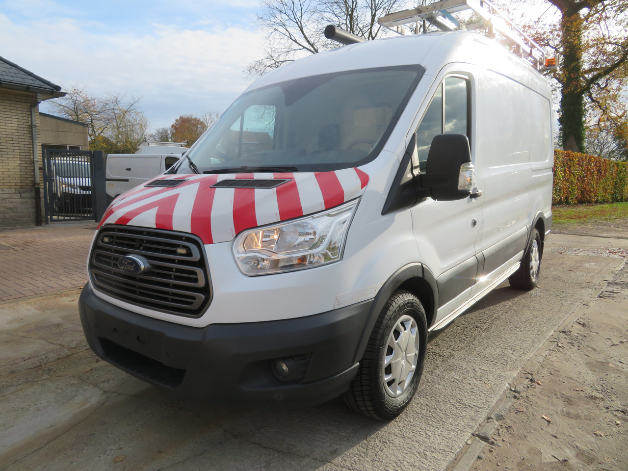 Ford Transit 2.0TDCi - L2H2 - فان: صور 3 Ford Transit 2.0TDCi - L2H2 - فان: صور 3