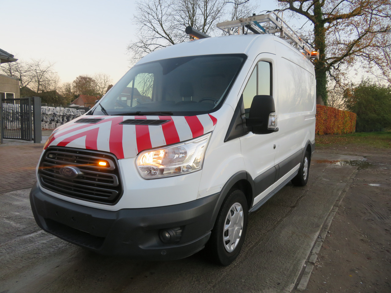 Ford Transit 2.0TDCi - L2H2 - فان: صور 3 Ford Transit 2.0TDCi - L2H2 - فان: صور 3