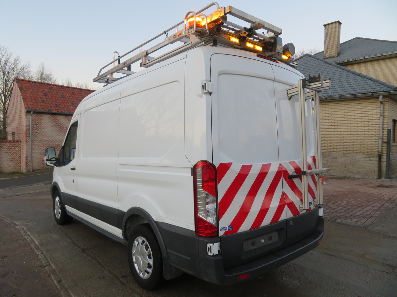 Ford Transit 2.0TDCi - L2H2 - فان: صور 5 Ford Transit 2.0TDCi - L2H2 - فان: صور 5