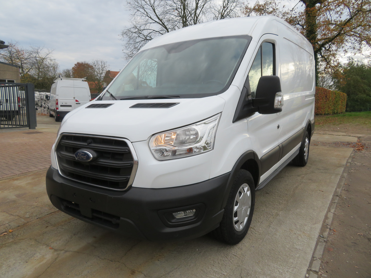 Ford Transit 2.0TDCi TREND - L2H2 - فان: صور 3 Ford Transit 2.0TDCi TREND - L2H2 - فان: صور 3