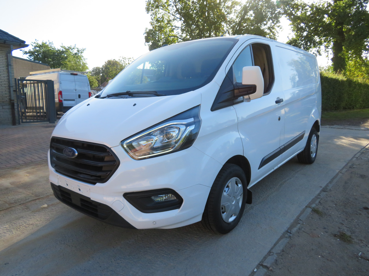 Ford Transit Custom 2.0 Trend - فان المدمجة: صور 3 Ford Transit Custom 2.0 Trend - فان المدمجة: صور 3