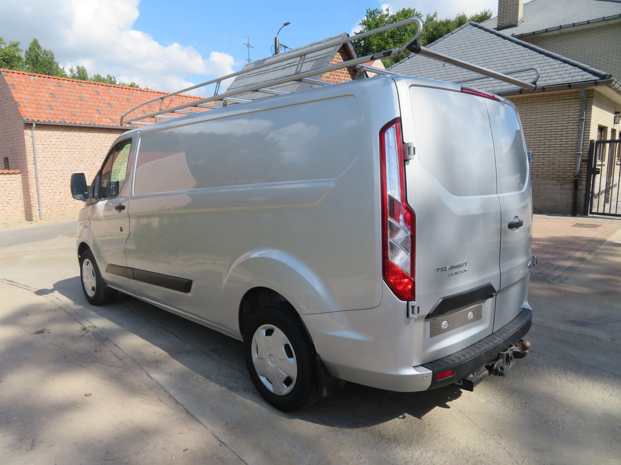 Ford Transit Custom 2.0tdci TREND - فان المدمجة: صور 5 Ford Transit Custom 2.0tdci TREND - فان المدمجة: صور 5