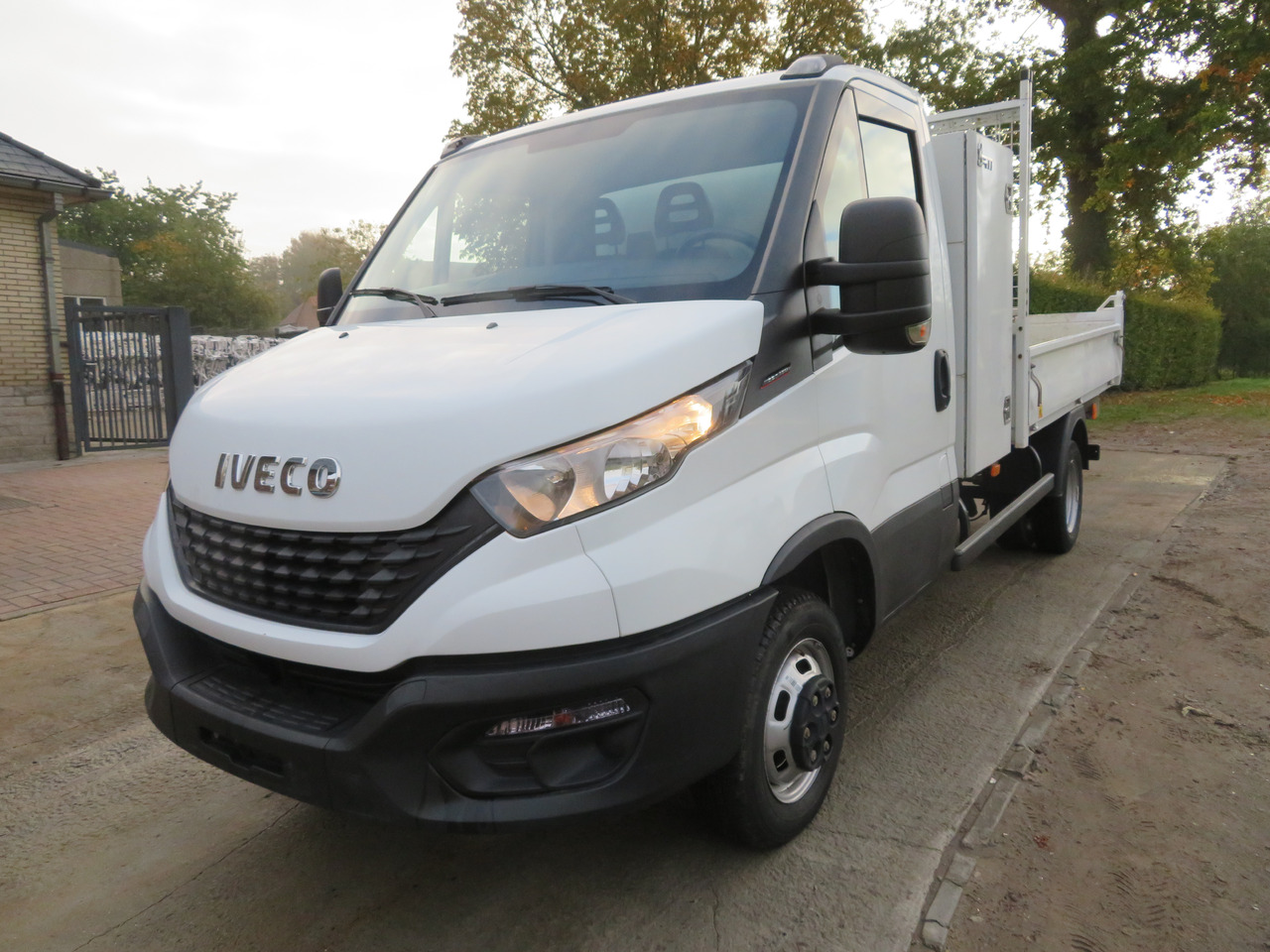 Iveco Daily 35C16 3.0 - L2 - Kipper - قلاب صغير: صور 3 Iveco Daily 35C16 3.0 - L2 - Kipper - قلاب صغير: صور 3