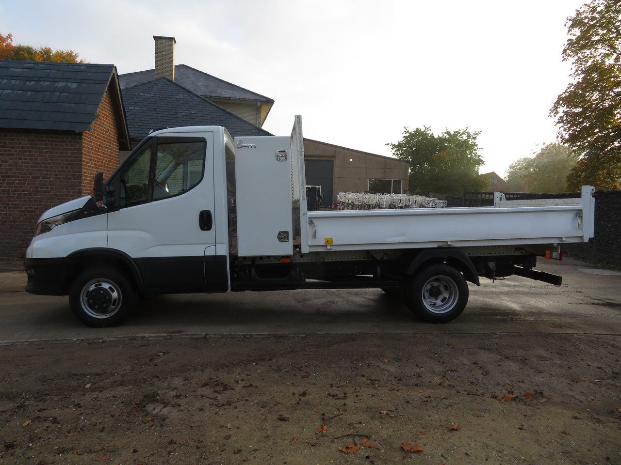 Iveco Daily 35C16 3.0 - L3 - Kipper - قلاب صغير: صور 4 Iveco Daily 35C16 3.0 - L3 - Kipper - قلاب صغير: صور 4