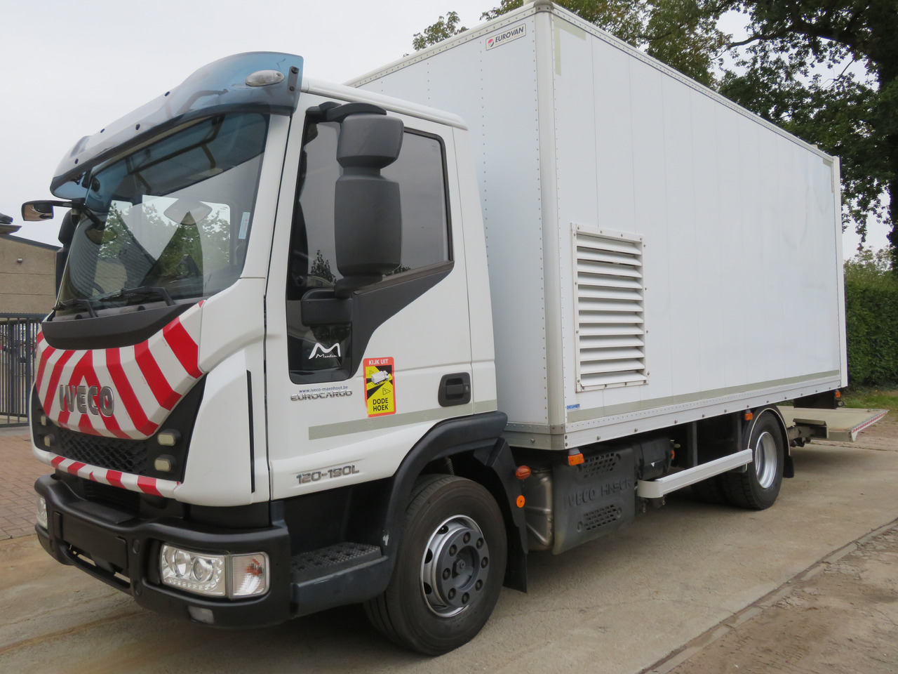 Iveco Eurocargo 120EL - بصندوق مغلق شاحنة: صور 3 Iveco Eurocargo 120EL - بصندوق مغلق شاحنة: صور 3