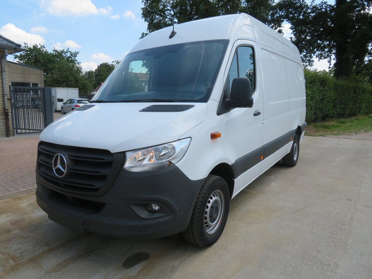 MERCEDES-BENZ Sprinter 317cdi - A2H2 - الشاحنات الصغيرة: صور 3 MERCEDES-BENZ Sprinter 317cdi - A2H2 - الشاحنات الصغيرة: صور 3