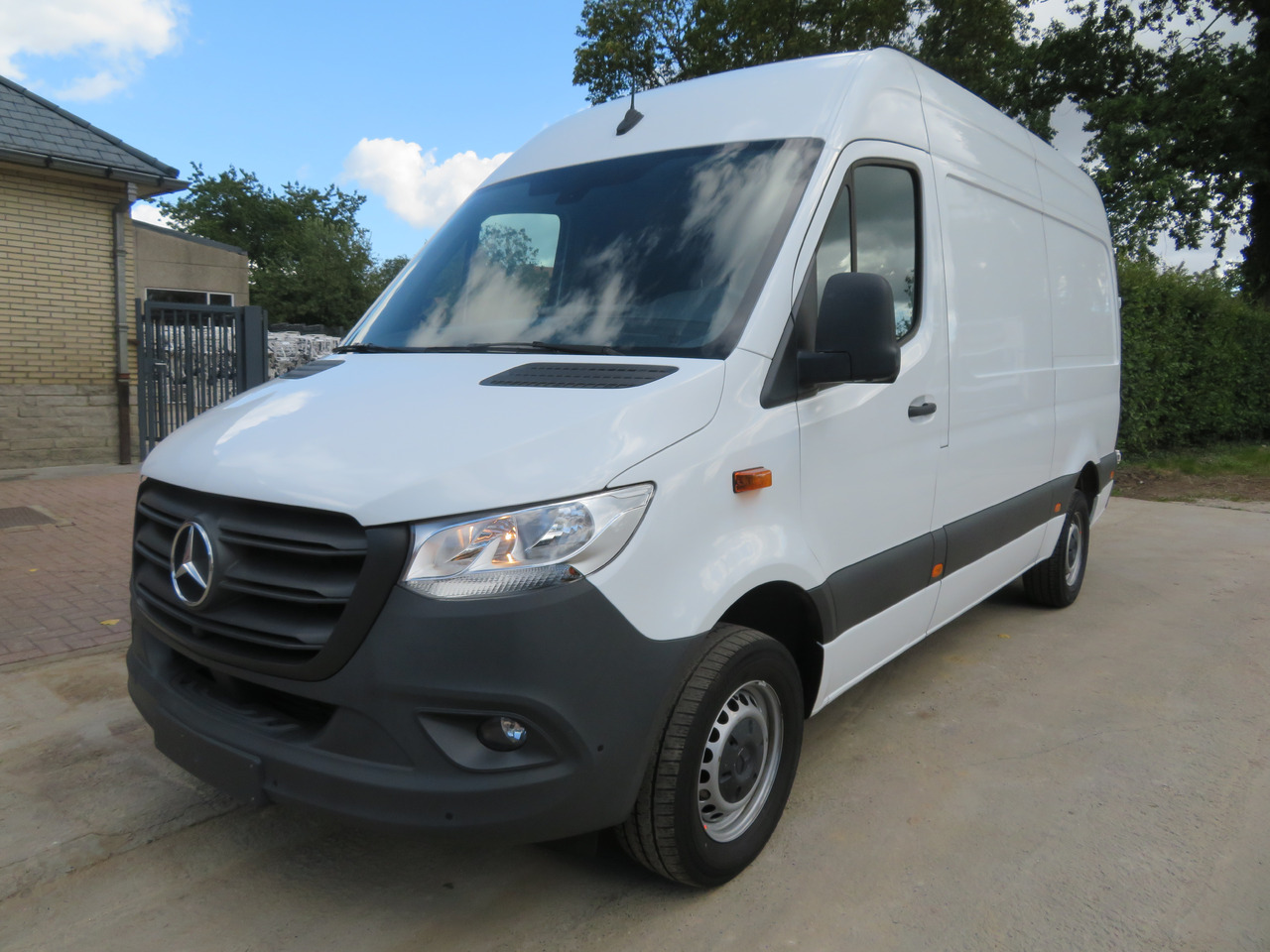 Mercedes-Benz Sprinter 317cdi - A2H2 - الشاحنات الصغيرة: صور 3 Mercedes-Benz Sprinter 317cdi - A2H2 - الشاحنات الصغيرة: صور 3