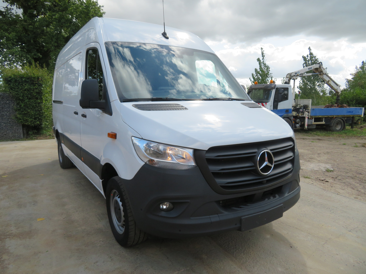 Mercedes-Benz Sprinter 317cdi - A2H2 - الشاحنات الصغيرة: صور 1 Mercedes-Benz Sprinter 317cdi - A2H2 - الشاحنات الصغيرة: صور 1