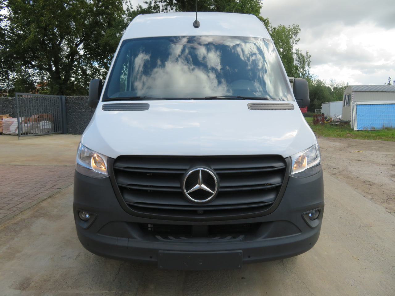 Mercedes-Benz Sprinter 317cdi - A2H2 - الشاحنات الصغيرة: صور 2 Mercedes-Benz Sprinter 317cdi - A2H2 - الشاحنات الصغيرة: صور 2