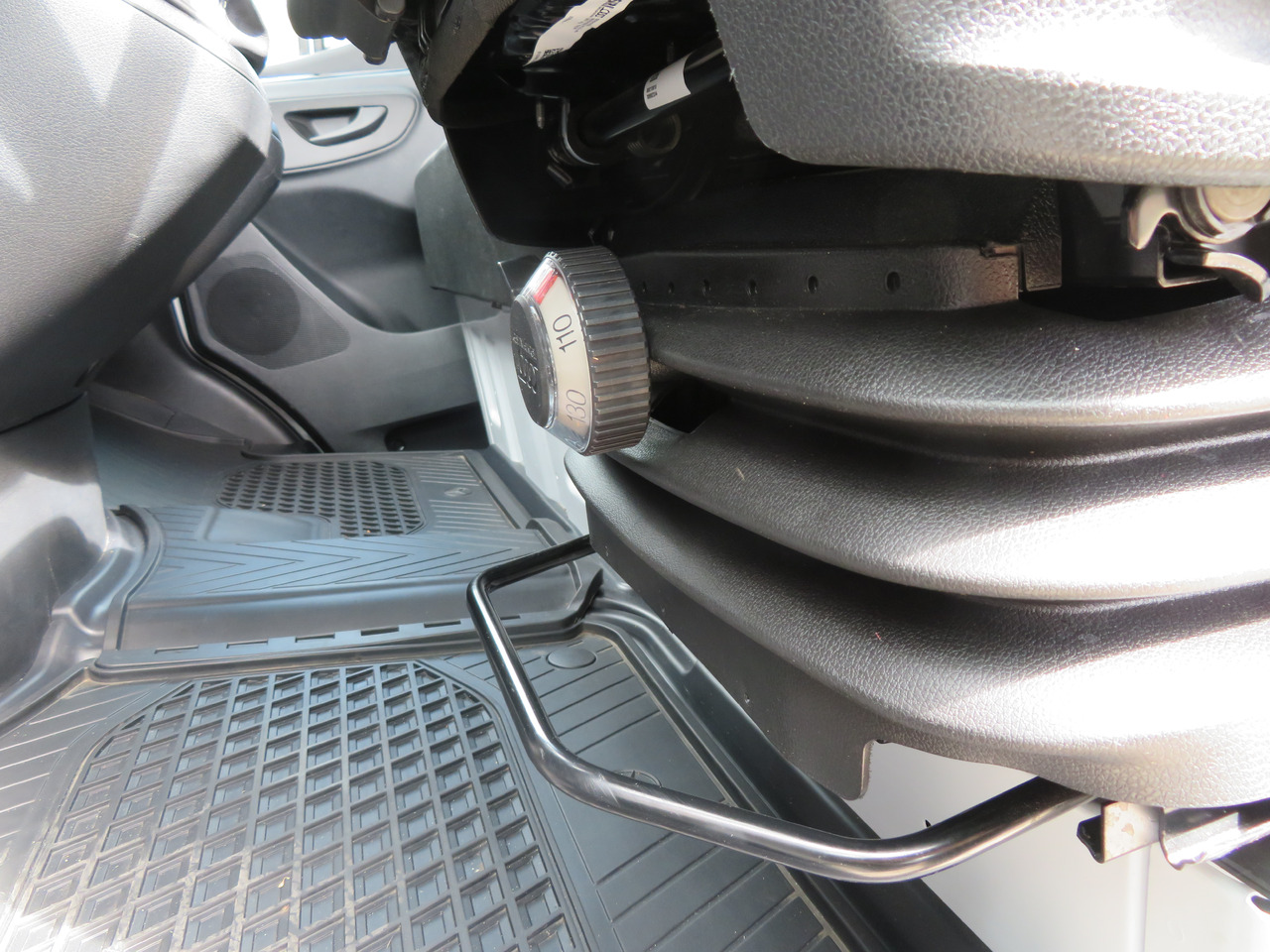 فان جديد Mercedes-Benz Sprinter 317cdi - A3H2: صور 11 فان جديد Mercedes-Benz Sprinter 317cdi - A3H2: صور 11