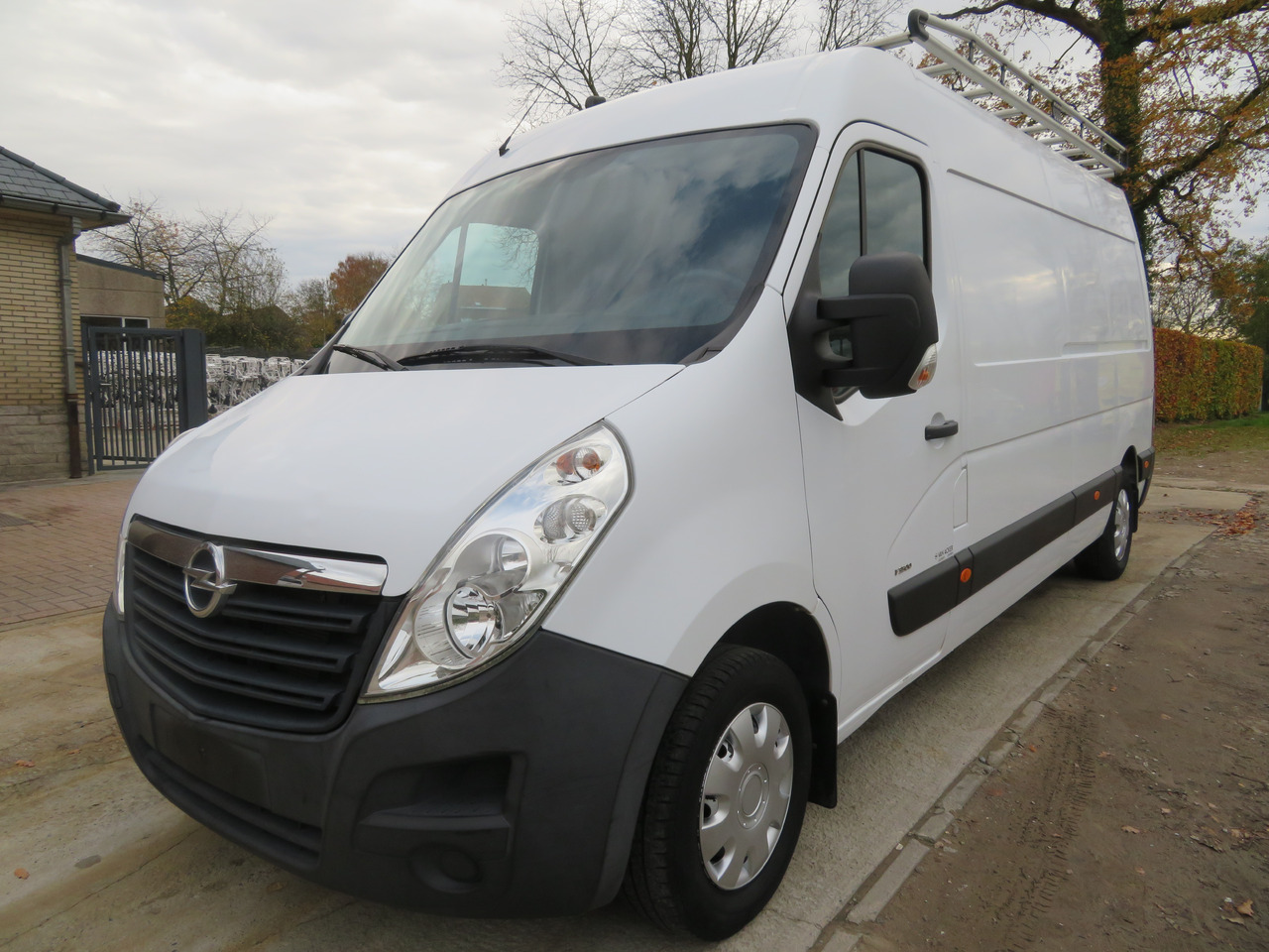 Opel Movano 2.3 CDTI - L3H2 - فان: صور 3 Opel Movano 2.3 CDTI - L3H2 - فان: صور 3