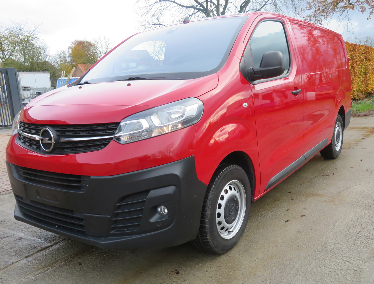 Opel Vivaro 1.5 Blue HDi XL - فان المدمجة: صور 3 Opel Vivaro 1.5 Blue HDi XL - فان المدمجة: صور 3