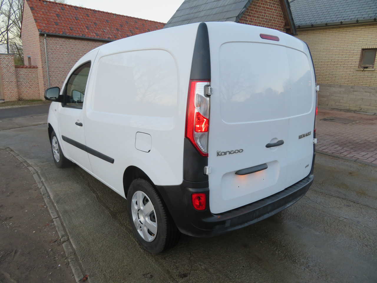 Renault Kangoo EXPRESS ENERGY 1.5dCi - فان المدمجة: صور 5 Renault Kangoo EXPRESS ENERGY 1.5dCi - فان المدمجة: صور 5