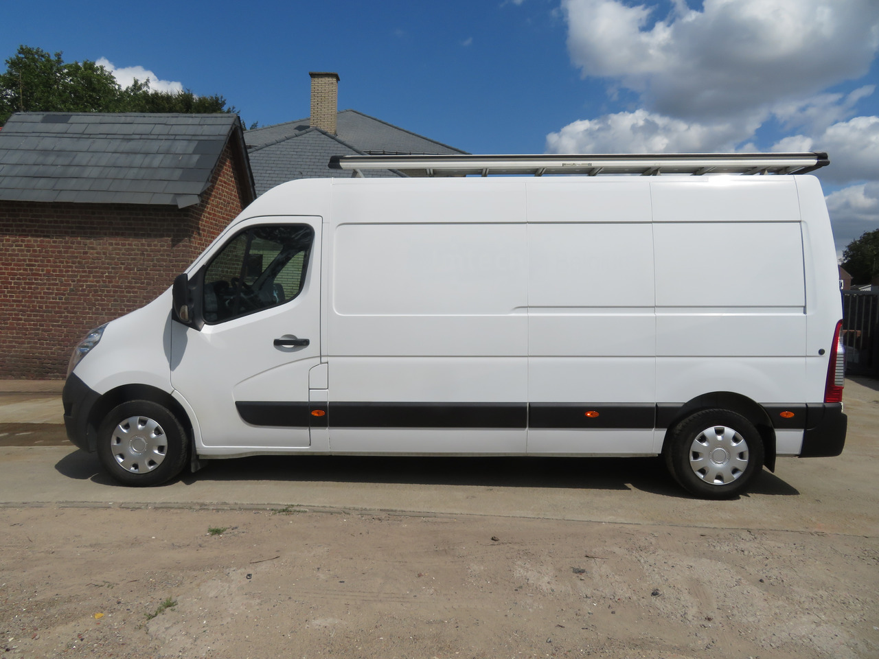 Renault Master 2.3dCi Energy Grand Confort & Media Nav - L3H2 - فان: صور 4 Renault Master 2.3dCi Energy Grand Confort & Media Nav - L3H2 - فان: صور 4