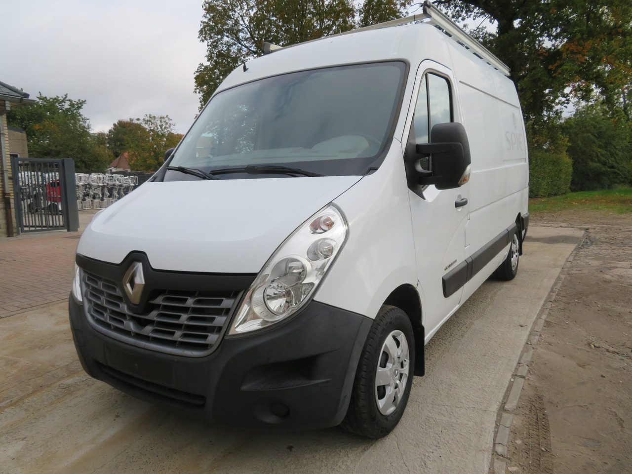 Renault Master 2.3dCi Grand Confort - L2H2 - فان: صور 3 Renault Master 2.3dCi Grand Confort - L2H2 - فان: صور 3