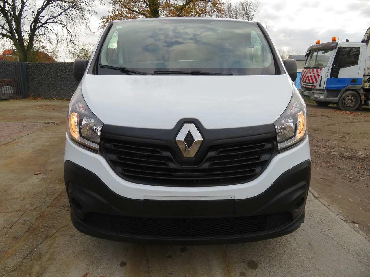 Renault Trafic 1.6dCi L1H1 - فان المدمجة: صور 2 Renault Trafic 1.6dCi L1H1 - فان المدمجة: صور 2