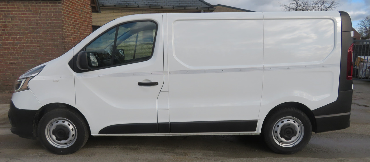 Renault Trafic - L1H1 - 2.0dCi - فان المدمجة: صور 4 Renault Trafic - L1H1 - 2.0dCi - فان المدمجة: صور 4