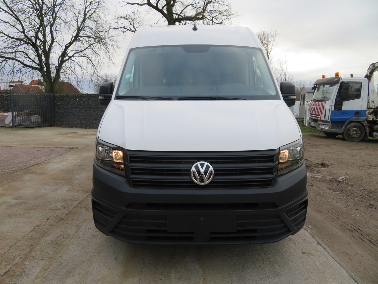 Volkswagen Crafter 2.0 CR TDi L3H3 - فان: صور 2 Volkswagen Crafter 2.0 CR TDi L3H3 - فان: صور 2