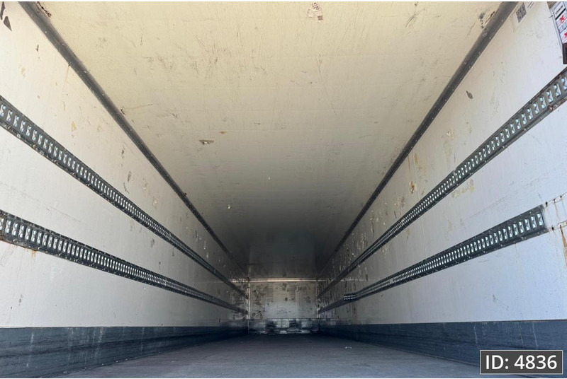 BURGERS Double-Deck / Steering axle / Tail lift - بصندوق مغلق نصف مقطورة: صور 3 BURGERS Double-Deck / Steering axle / Tail lift - بصندوق مغلق نصف مقطورة: صور 3