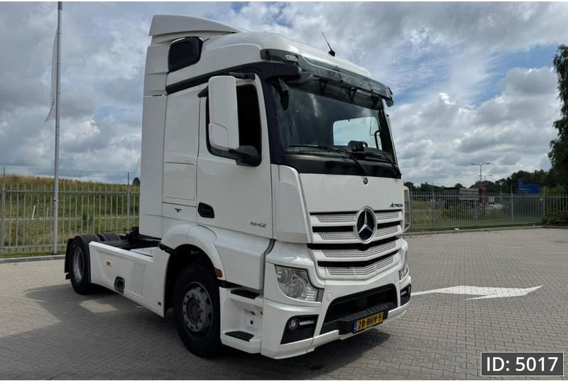 Mercedes-Benz Actros 1842 StreamSpace, Euro 6, / Streamspace / 9 Pieces - شاحنة جرار: صور 4 Mercedes-Benz Actros 1842 StreamSpace, Euro 6, / Streamspace / 9 Pieces - شاحنة جرار: صور 4