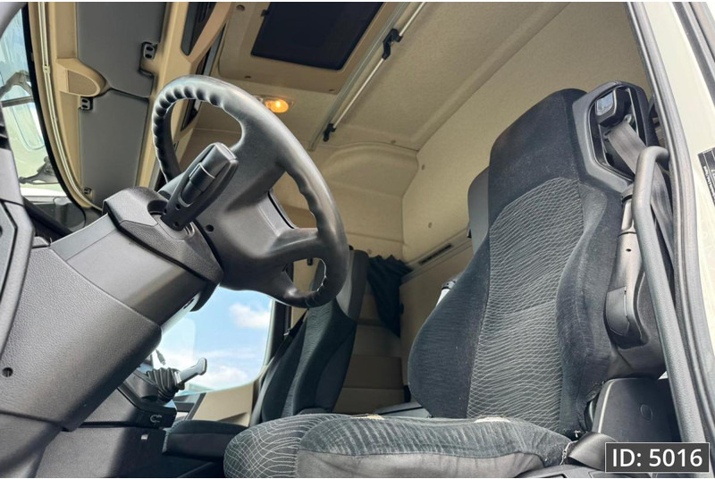 Mercedes-Benz Actros 1842 StreamSpace, Euro 6, / Streamspace / 9 Pieces - شاحنة جرار: صور 5 Mercedes-Benz Actros 1842 StreamSpace, Euro 6, / Streamspace / 9 Pieces - شاحنة جرار: صور 5